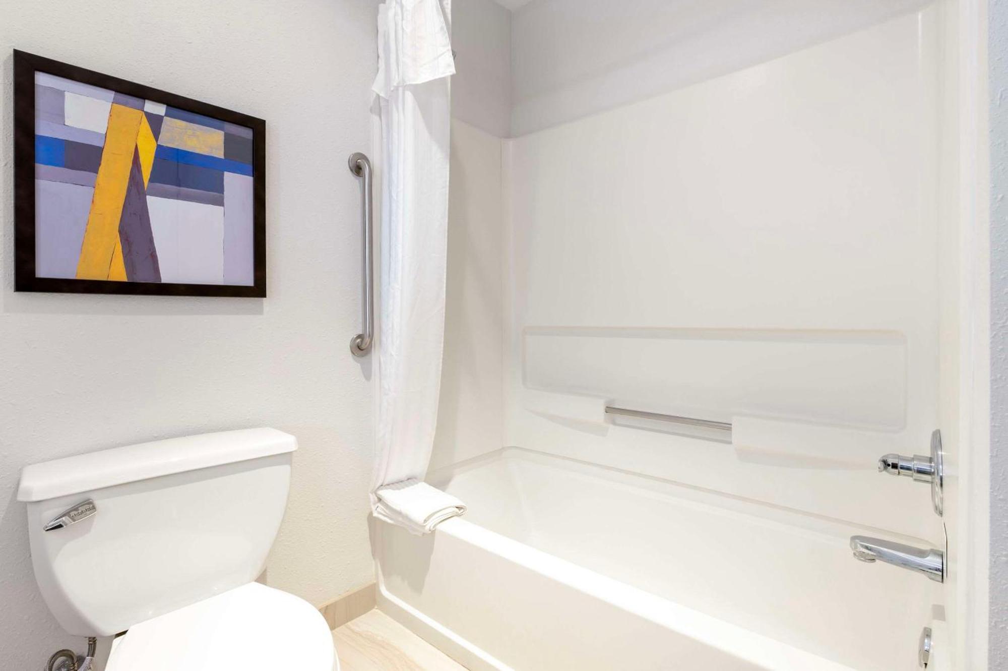 Comfort - Columbus Inn 3*